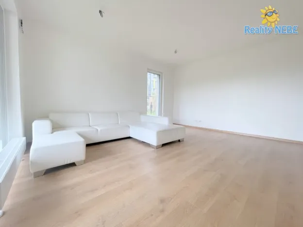 Pronájem bytu 2+kk, Praha - Modřany, Zlochova, 49 m2