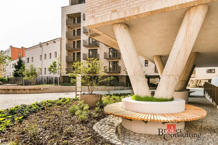 Pronájem bytu 1+kk, Brno, Bratislavská, 26 m2