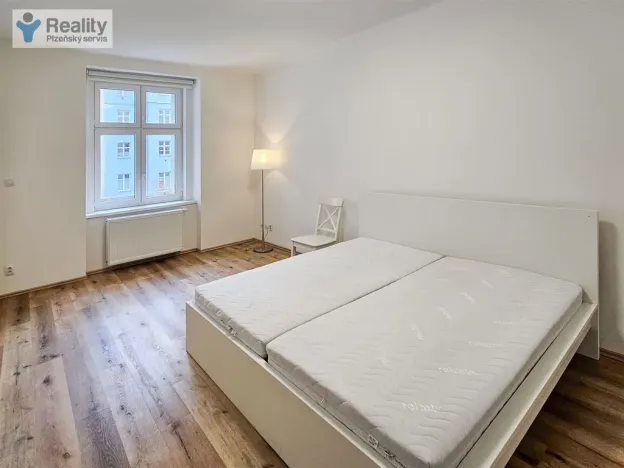 Pronájem bytu 2+kk, Plzeň - Jižní Předměstí, Čechova, 44 m2