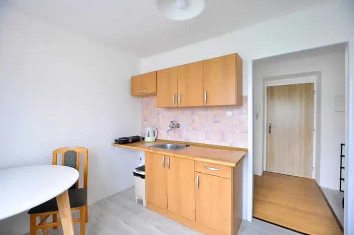 Pronájem bytu 1+1, Trutnov - Horní Staré Město, U Hřiště I, 29 m2