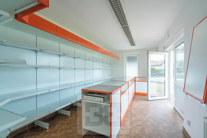 Pronájem obchodního prostoru, Praha - Kolovraty, Kupkova, 35 m2