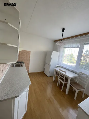Pronájem bytu 2+1, Třebíč - Nové Dvory, Modřínová, 52 m2