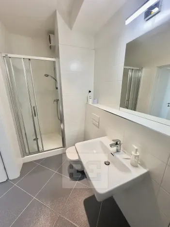 Pronájem bytu 1+kk, Praha - Hlubočepy, Vítové, 30 m2
