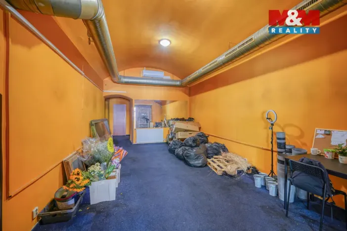 Pronájem obchodního prostoru, Plzeň - Jižní Předměstí, Americká, 145 m2