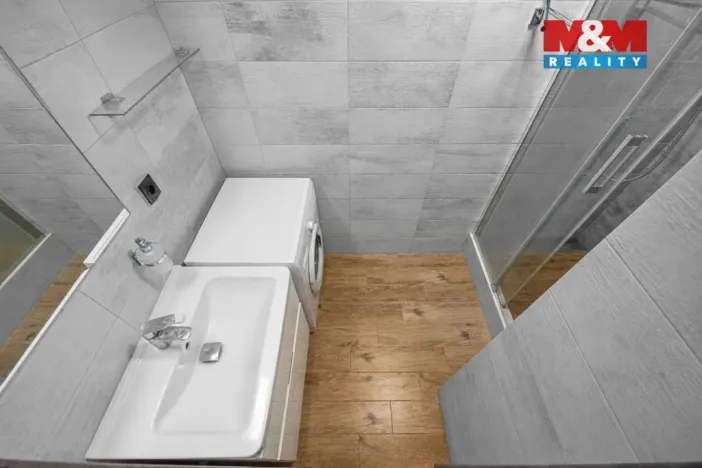 Pronájem bytu 2+1, Pardubice - Zelené Předměstí, Benešovo náměstí, 55 m2