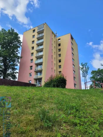 Pronájem bytu 1+1, Jablonec nad Nisou, Na Výšině, 35 m2