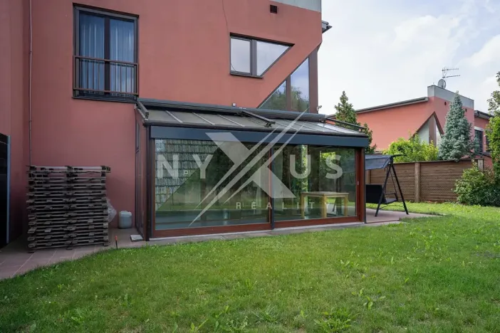 Pronájem rodinného domu, Praha - Dolní Měcholupy, Nad sadem, 204 m2