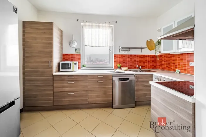 Prodej bytu 3+kk, Praha - Hloubětín, Nademlejnská, 86 m2