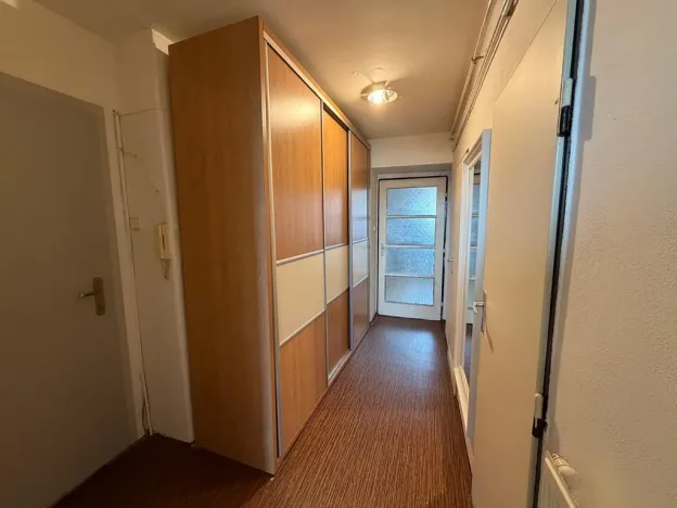 Pronájem bytu 2+kk, Praha - Libeň, Zenklova, 42 m2