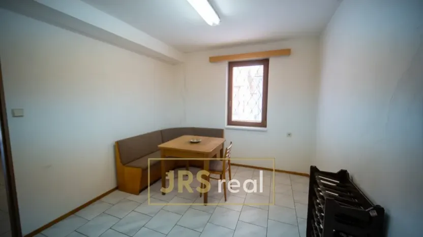 Prodej ubytování, Velké Bílovice, 285 m2