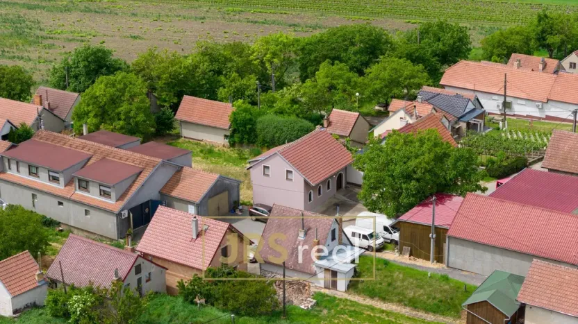Prodej ubytování, Velké Bílovice, 285 m2