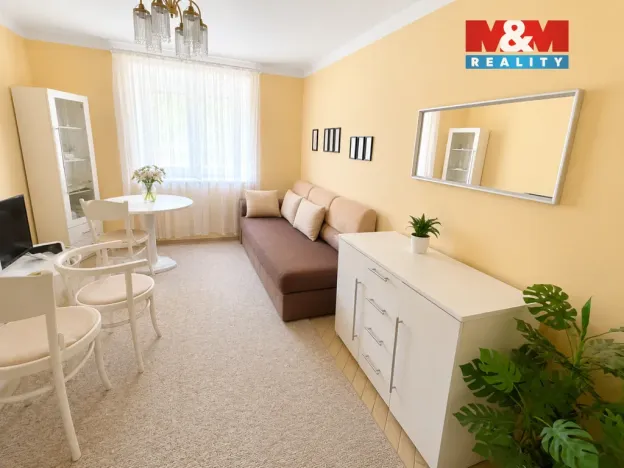 Pronájem bytu 2+1, Kladno, Petrohradská, 53 m2