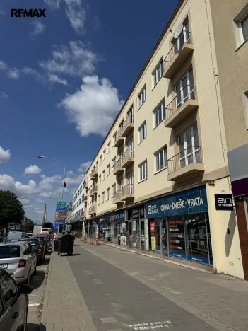 Pronájem obchodního prostoru, Zlín, třída Tomáše Bati, 129 m2