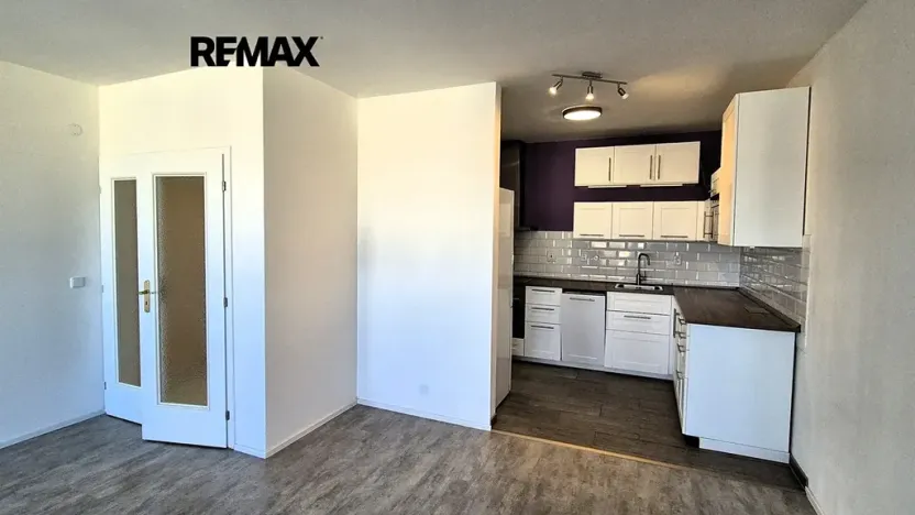 Pronájem bytu 2+kk, Praha - Žižkov, V kapslovně, 58 m2