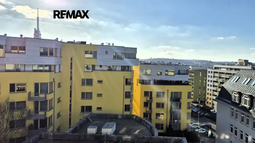 Pronájem bytu 2+kk, Praha - Žižkov, V kapslovně, 58 m2