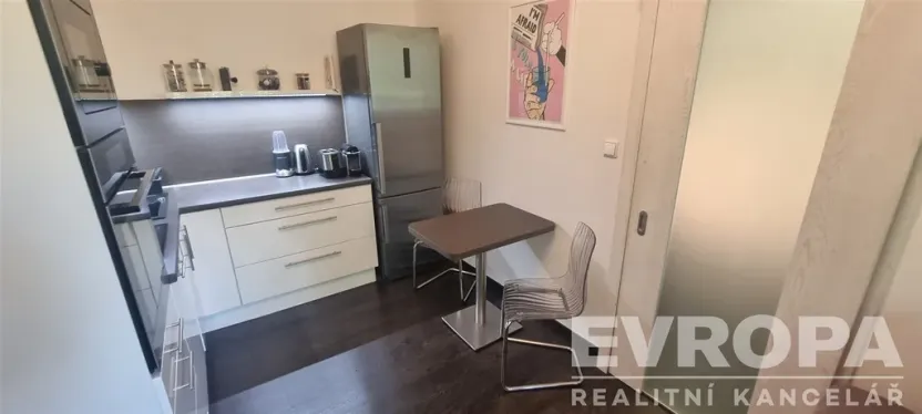Prodej bytu 2+kk, Praha - Vinohrady, Hollarovo náměstí, 43 m2