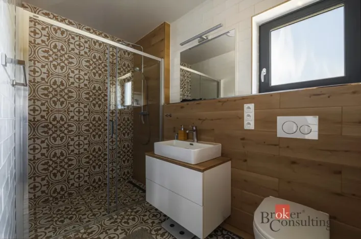 Prodej rodinného domu, Plzeň - Malesice, U Lesa, 240 m2
