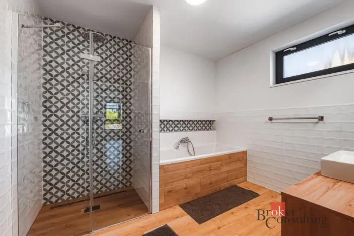 Prodej rodinného domu, Plzeň - Malesice, U Lesa, 240 m2