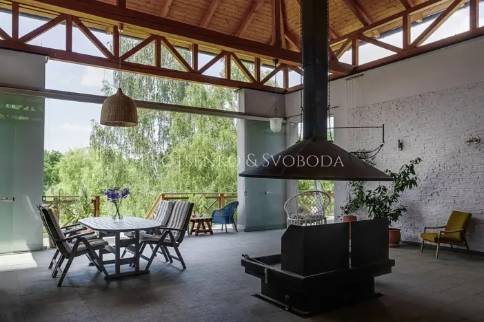 Prodej rodinného domu, Samopše, 642 m2