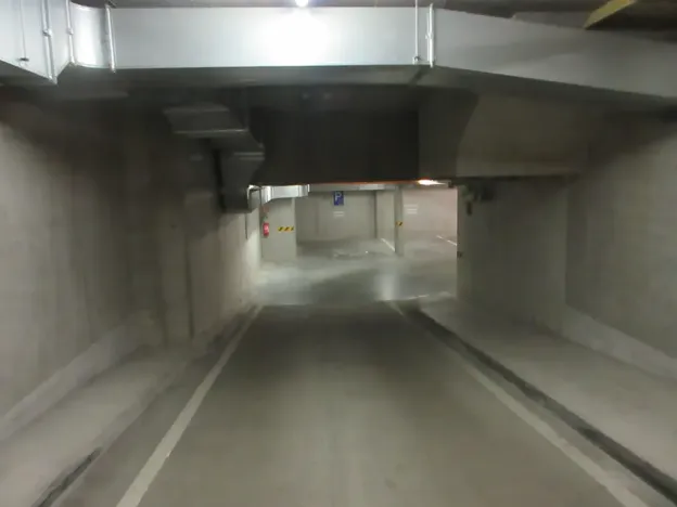 Pronájem garážového stání, Brno, Spáčilova, 17 m2