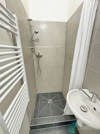 Pronájem bytu 1+kk, Kaplice, Omlenická, 20 m2