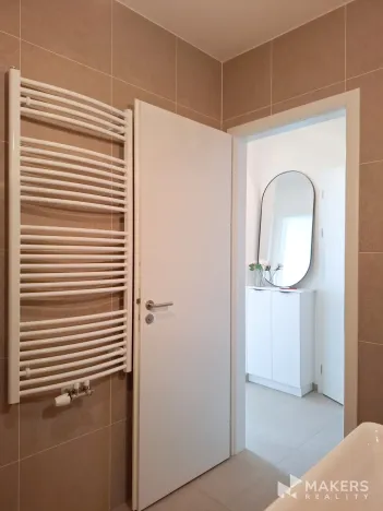 Pronájem bytu 2+kk, Praha - Vysočany, Pod Harfou, 45 m2