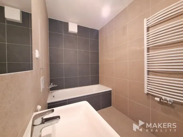 Pronájem bytu 2+kk, Praha - Vysočany, Pod Harfou, 45 m2