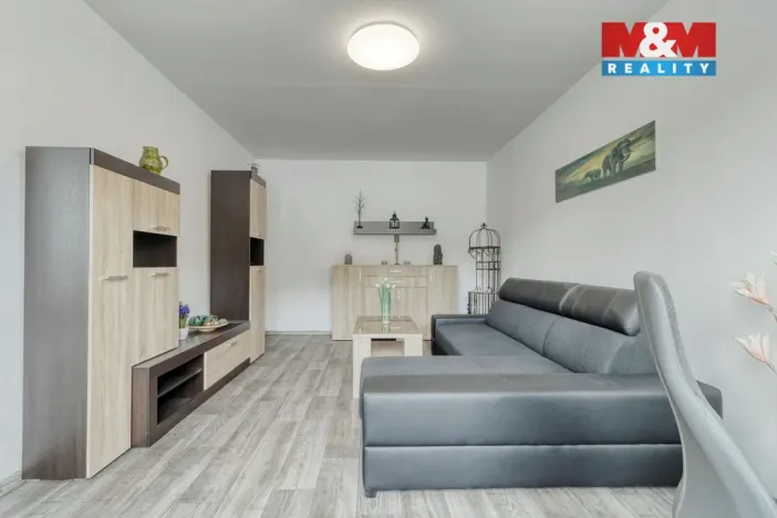 Prodej bytu 2+1, Kolinec, 63 m2