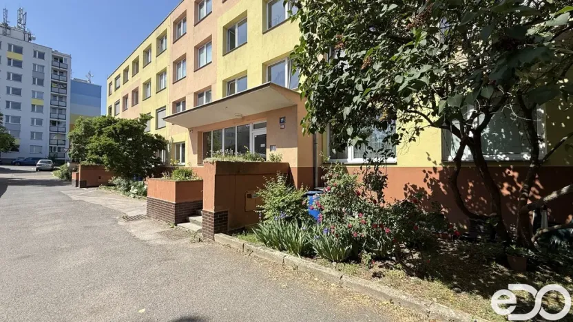 Pronájem bytu 2+kk, Praha, K Vystrkovu, 50 m2