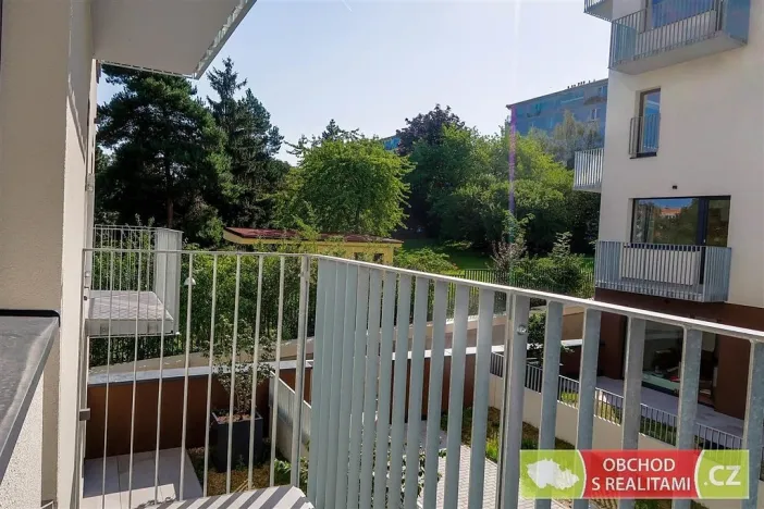 Pronájem bytu 1+kk, Praha, Štěchovická, 45 m2