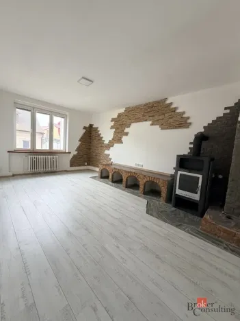 Pronájem bytu 2+1, Aš, Hlavní, 77 m2