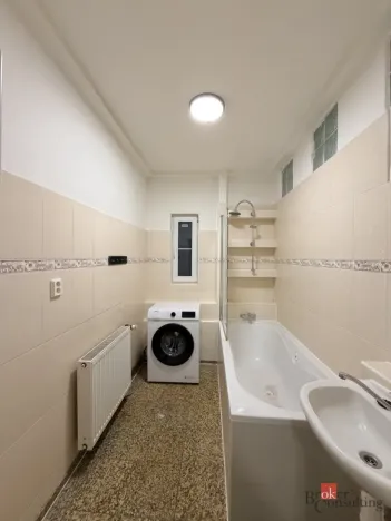 Pronájem bytu 2+1, Aš, Hlavní, 77 m2