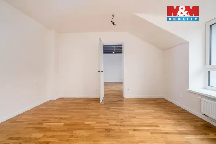 Prodej bytu 3+kk, Praha - Radlice, Na Farkáně III, 80 m2