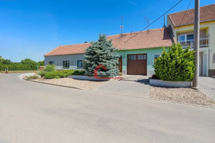 Prodej rodinného domu, Šakvice, Podzahrady, 288 m2