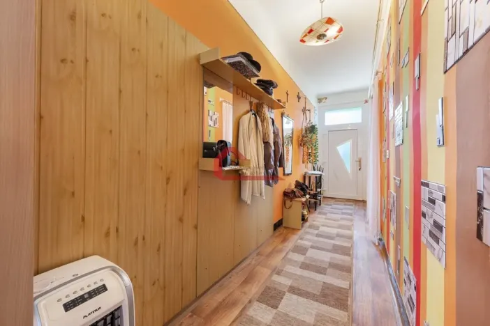 Prodej rodinného domu, Šakvice, Podzahrady, 288 m2