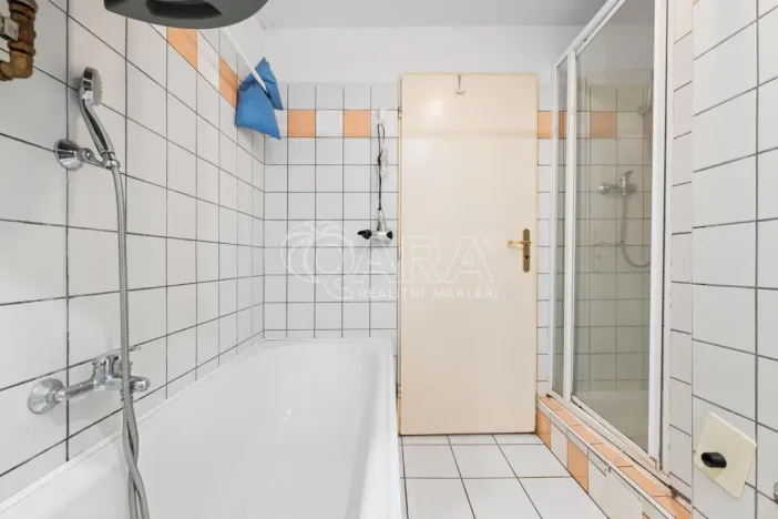 Prodej rodinného domu, Kožlany, Pražská, 135 m2
