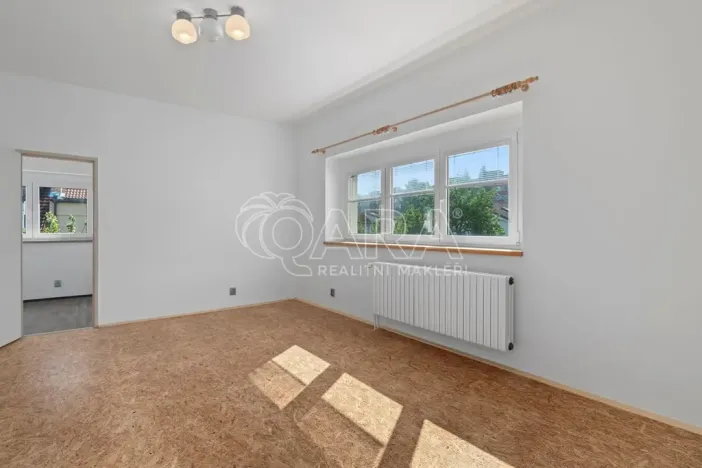 Pronájem bytu 2+kk, Praha - Prosek, Poleradská, 40 m2