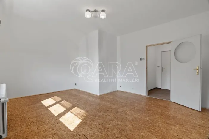 Pronájem bytu 2+kk, Praha - Prosek, Poleradská, 40 m2