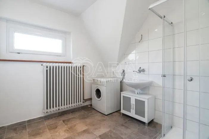 Pronájem bytu 2+kk, Praha - Prosek, Poleradská, 40 m2