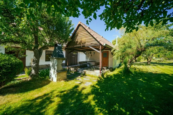 Prodej rodinného domu, Velký Chlumec - Malý Chlumec, 110 m2