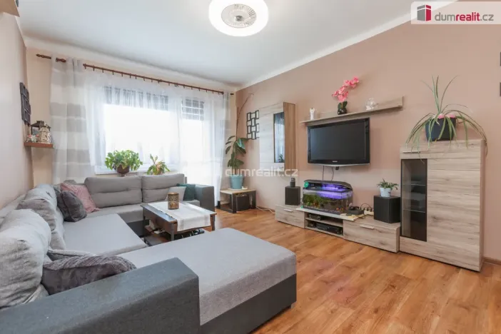 Prodej bytu 2+1, Kladno - Kročehlavy, Obránců míru, 53 m2