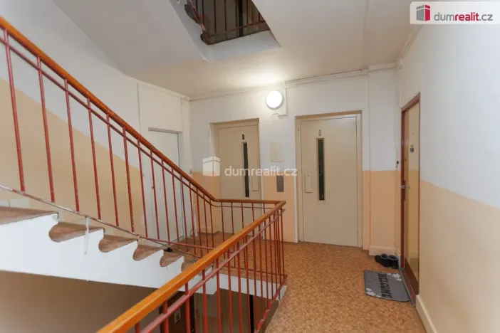 Prodej bytu 2+1, Kladno - Kročehlavy, Obránců míru, 53 m2