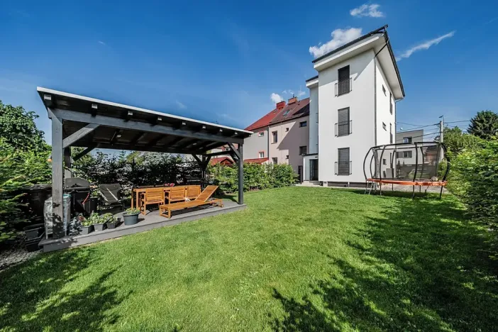 Pronájem bytu 2+kk, Ostrava, Na Nivách, 42 m2