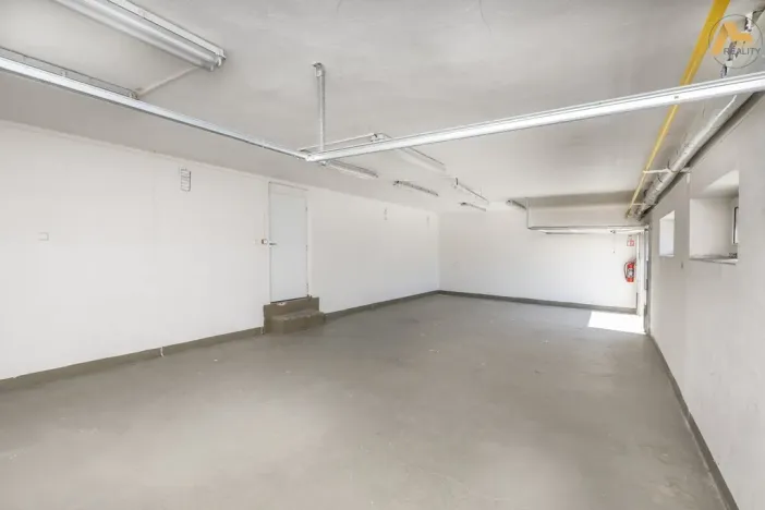 Pronájem garáže, Písek - Hradiště, K Lipám, 169 m2