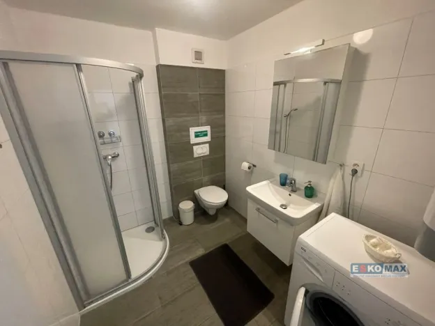 Prodej bytu 3+kk, Hlohovec, K zámečku, 79 m2