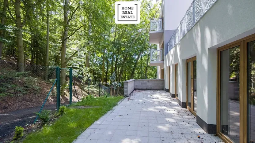 Prodej obchodního prostoru, Karlovy Vary, Šumavská, 150 m2