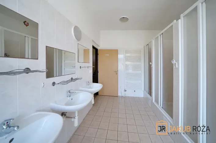 Prodej komerčního pozemku, Heřmánkovice, 40632 m2