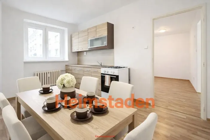Pronájem bytu 2+1, Karviná - Nové Město, tř. Osvobození, 56 m2