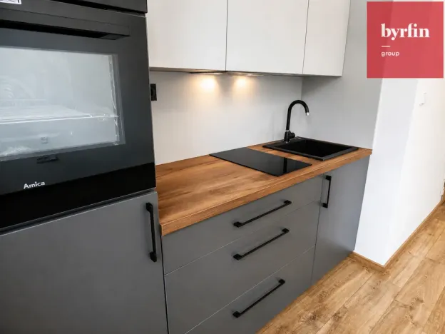 Pronájem bytu 1+kk, Opava, Nákladní, 21 m2