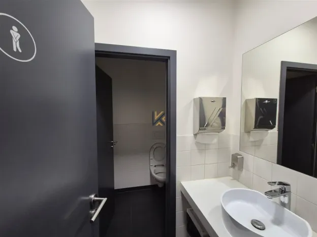 Pronájem kanceláře, Praha - Nové Město, Olivova, 140 m2